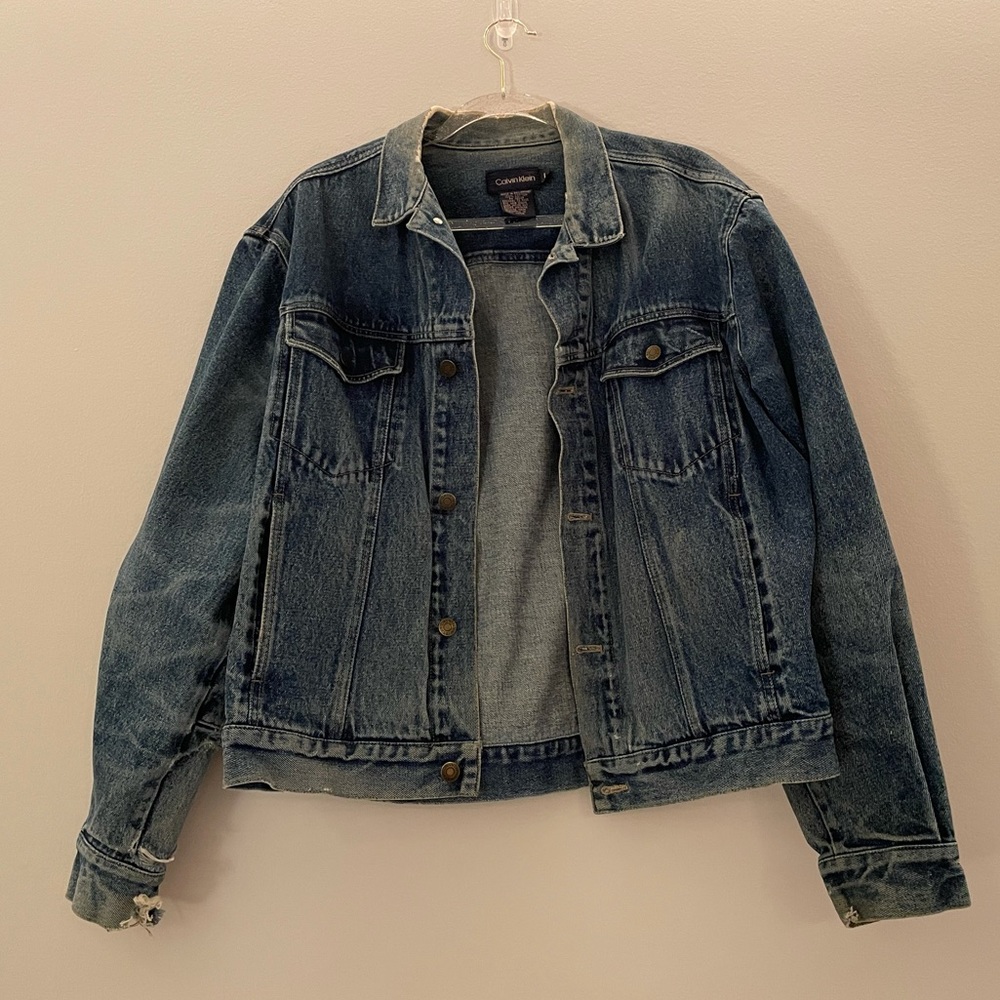 Men’s Medium Wash Denim Jacket